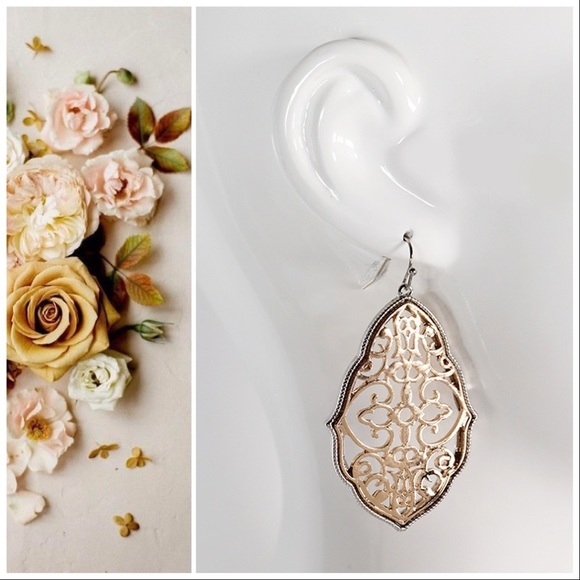 *CLEARANCE* Moroccan Tile Filigree Earrings - Picture 5 of 6